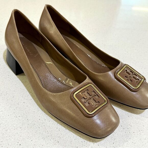 Tory Burch Women's Georgia Pumps 8.5 - rounded square toe heels - almond brown
